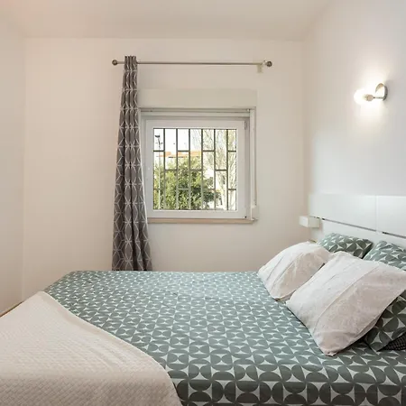 Apartment Centre By Calyferias Albufeira